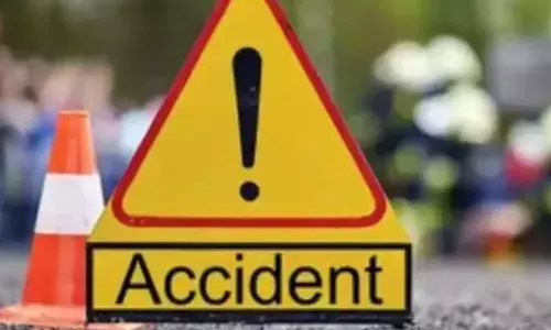 എറണാകുളം ഇരുമ്പനത്ത് ടോറസ് ലോറിയും കാറും കൂട്ടി ഇടിച്ച് ഒരു മരണം; മൂന്നു പേര്‍ക്ക് ഗുരുതര പരിക്ക്