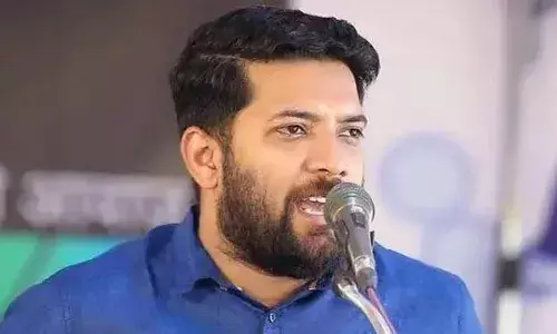 കൊടകര കേസില്‍ ഗുരുതര സാമ്പത്തിക കുറ്റകൃത്യം നടന്നു; കോണ്‍ഗ്രസ് നേതാക്കളുടെ വീട്ടിലായിരുന്നെങ്കില്‍ റെയ്ഡിന്റെ തിരമാല ഉണ്ടായേനെ; ബിജെപി തോല്‍ക്കുമെന്ന് ഉറപ്പായതോടെയാണ് രാഹുലിനെതിരെ ആരോപണങ്ങള്‍ ഉയര്‍ത്തുന്നുവെന്ന് ഷാഫി പറമ്പില്‍