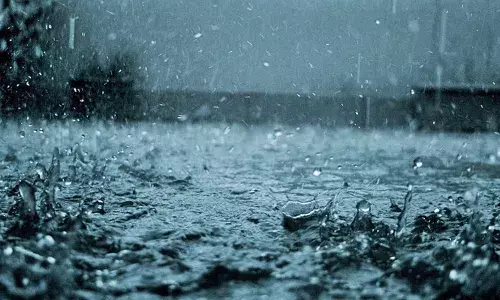 മാന്നാര്‍ കടലിടുക്കിനു മുകളില്‍ ചക്രവാതച്ചുഴി; അടുത്ത അഞ്ച് ദിവസം മഴയ്ക്ക് സാധ്യത: പകല്‍ ചൂട് വര്‍ധിക്കും