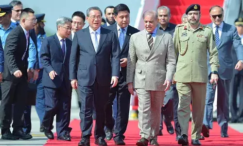 പാകിസ്ഥാനില്‍ ചൈനീസ് പൗരന്‍മാരെ ഭീകരര്‍ ആക്രമിച്ചത് ആറ് മാസത്തിനിടെ രണ്ട് തവണ;  നിക്ഷേപങ്ങളെക്കുറിച്ച് പുനര്‍വിചിന്തനം നടത്തും; പാക്ക് ഭീകരവാദത്തെ പൊതുവേദിയില്‍ വിമര്‍ശിച്ച് ചൈനീസ് അംബാസഡര്‍