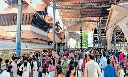 ഗുരുവായൂരമ്പത്തില്‍ ഇന്നലെ നടന്നത് 192 വിവാഹങ്ങള്‍; ദര്‍ശനത്തിന് വന്‍ തിരക്ക്: വഴിപാട് ഇനത്തില്‍ ഇന്നലെ ലഭിച്ചത് 84.33 ലക്ഷം രൂപ