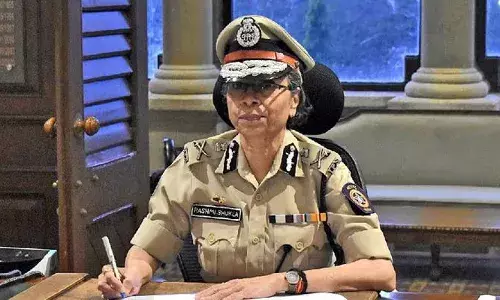 പ്രതിപക്ഷ നേതാക്കളുടെ ഫോണ്‍ ചോര്‍ത്തല്‍ അടക്കമുള്ള ആരോപണം;  രശ്മി ശുക്ലയെ മഹാരാഷ്ട്രാ ഡിജിപി സ്ഥാനത്തുനിന്നു മാറ്റി തിരഞ്ഞെടുപ്പ് കമ്മീഷന്‍