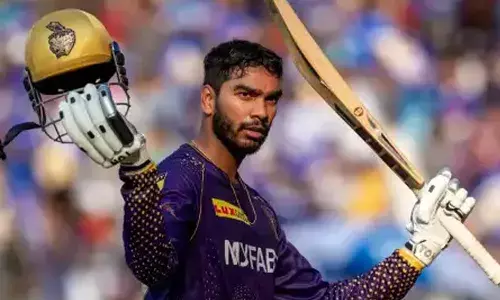 കൊല്‍ക്കത്തയുടെ റിട്ടന്‍ഷന്‍ ലിസ്റ്റില്‍ എന്റെ പേരില്ലെന്ന് അറിഞ്ഞപ്പോള്‍ കരഞ്ഞുപോയി;   ഒരു കുട്ടിയുടെ കൗതുകത്തോടെയാണു ലേലത്തെ കാണുന്നത്;  കൊല്‍ക്കത്ത എന്നെ വാങ്ങിയാല്‍ അതാണു സന്തോഷം; തുറന്നു പറഞ്ഞ് വെങ്കടേഷ് അയ്യര്‍