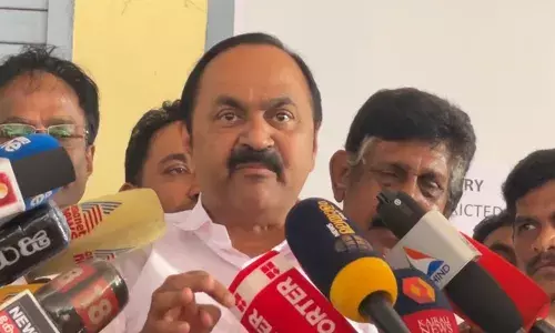 മുനമ്പത്തെ വില്ലന്മാര്‍ സര്‍ക്കാരും വഖഫ് ബോര്‍ഡും; പുറത്തായത് ബി ജെ പിക്ക് ഇടം ഉണ്ടാക്കിക്കൊടുക്കാനുള്ള സര്‍ക്കാരിന്റെ കള്ളക്കളി; സര്‍വകക്ഷി യോഗം വിളിക്കണം; കേന്ദ്രവും സംസ്ഥാനവും ഒന്നിച്ചാലും കെ റെയില്‍ നടപ്പാക്കാന്‍ അനുവദിക്കില്ലെന്നും വി ഡി സതീശന്‍