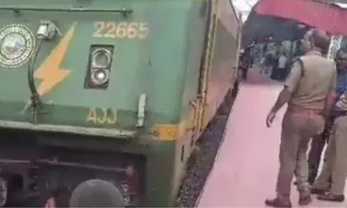 ട്രെയിനിന്റെ മുന്‍വശത്ത് ശരീരം അറ്റുപോയ നിലയിൽ യുവാവിന്റെ മൃതദേഹം; പഴ്‌സില്‍ നിന്നും ഐഡി കാര്‍ഡ് ലഭിച്ചു; മരിച്ചത് അതിഥി തൊഴിലാളിയെന്ന് പോലീസിന്റെ പ്രാഥമിക നിഗമനം