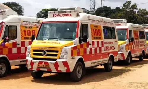 മുടങ്ങിയ ശമ്പളം വിതരണം ചെയ്തു; 108 ആം​ബു​ല​ൻ​സ് ജീ​വ​ന​ക്കാ​ർ സമരം അവസാനിപ്പിച്ചു; ആം​ബു​ല​ൻ​സ് സർവിസ് പുനരാരംഭിച്ചു