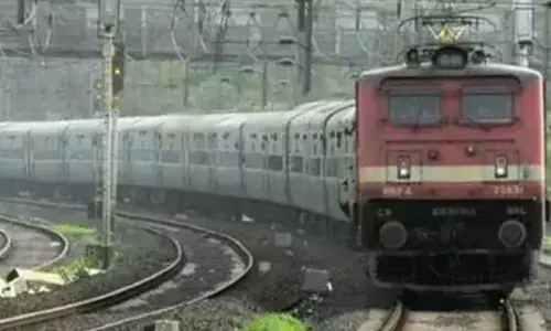 സംസ്ഥാനത്ത് ട്രെയിനുകളില്‍ വ്യാജ ബോംബ് ഭീഷണി; പ്രതിയെ തിരിച്ചറിഞ്ഞു; പത്തനംതിട്ട സ്വദേശിക്കായി തിരച്ചില്‍