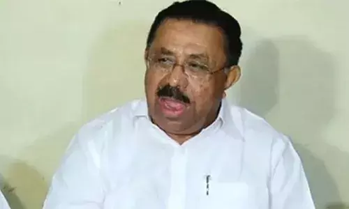 ഹേമ കമ്മിറ്റി പറഞ്ഞ രാത്രിയില്‍ കതകുമുട്ടുന്ന ജോലി ഇപ്പോള്‍ പിണറായി പോലീസ് ഏറ്റെടുത്തു; പനമ്പായയില്‍ നോട്ടുകെട്ടുകള്‍ കൊണ്ടുപോയ പാരമ്പര്യം കോണ്‍ഗ്രസിന്റേതല്ലെന്ന് എംഎം ഹസന്‍