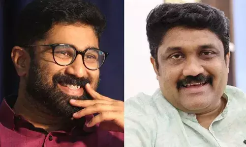 ദാറ്റ് അവസ്ഥ എന്ന് റഹീമിന്റെ ചിത്രം പങ്കുവച്ച് ബല്‍റാം;  അങ്ങ് അവിടെ സേഫ് ആണല്ലോ അല്ലേ എന്ന് റഹീമിന്റെ മറുപടി; ബഹിരാകാശത്തു നിന്ന് പോലും സുഖവിവരങ്ങള്‍ അന്വേഷിക്കാനുള്ള ആ ഒരു കെ.രുതല്‍ എന്ന് ബല്‍റാം;  പാലക്കാട് റെയ്ഡിന് പിന്നാലെ ട്രോളുമായി നേതാക്കള്‍