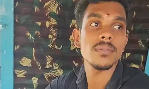 ബസിനുളളിൽ ജീവനക്കാരനെ മരിച്ച നിലയിൽ കണ്ടെത്തി; ദുരൂഹം; പോലീസ് അന്വേഷണം തുടങ്ങി