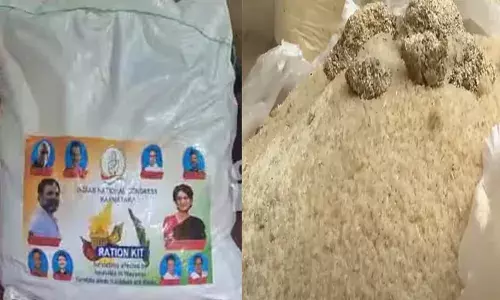 വയനാട്ടില്‍ നിന്ന് പ്രിയങ്കയുടെയും രാഹുലിന്റെയും ചിത്രമുള്ള ഭക്ഷ്യകിറ്റുകള്‍ പിടികൂടി; ഉരുള്‍പൊട്ടല്‍ ദുരിത ബാധിതര്‍ക്ക് വിതരണം ചെയ്യാനെന്ന് കിറ്റില്‍; കിറ്റ് പിടികൂടിയത് തിരഞ്ഞെടുപ്പ് ഫ്‌ളയിങ് സ്‌ക്വാഡ്; കിറ്റ് വിവാദം ചൂടുപിടിപ്പിച്ച് സിപിഎമ്മും സിപിഐയും; ജയിക്കാന്‍ കിറ്റിന്റെ ആവശ്യമില്ലെന്ന് കോണ്‍ഗ്രസ്