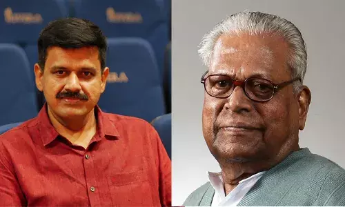 കലാശക്കൊട്ടിന്റെ തലേന്ന് തന്റെ അമ്മ മരിച്ചപ്പോള്‍ വി എസ് തന്റെ വീട്ടില്‍ എത്തി ആശ്വസിപ്പിച്ചെന്ന് സി കൃഷ്ണകുമാറിന്റെ വീഡിയോ; ഇത്രയേ താനും പറഞ്ഞുള്ളു, വി എസ് കാണിച്ചത് യഥാര്‍ഥ സംസ്‌കാരമെന്ന് സന്ദീപ് വാര്യര്‍; സിപിഎം മുതിര്‍ന്ന നേതാവിനെ വാഴ്ത്തി ബിജെപി നേതാവ്