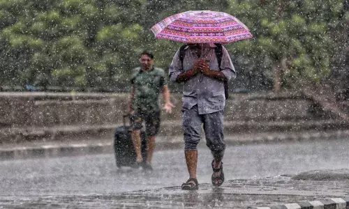 തുലാവര്‍ഷം ശക്തമാകുന്നു; ഇന്ന് ഏഴു ജില്ലകളില്‍ കനത്ത മഴയ്ക്ക് സാധ്യത: യെല്ലോ അലേര്‍ട്ട്
