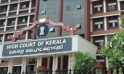 വാർത്താസമ്മേളനങ്ങളിൽ പറയുന്ന കാര്യങ്ങൾ പൊതുമധ്യത്തിലുള്ളത്;അത് റിപ്പോർട്ട് ചെയ്യുന്നത് മാധ്യമപ്രവർത്തകരുടെ ജോലി; സരിത എസ്.നായരുടെ വെളിപ്പെടുത്തലുകൾ പ്രസിദ്ധീകരിച്ചെന്ന കേസ് റദ്ദാക്കി ഹൈക്കോടതി