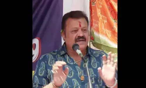 വഖഫ് എന്നാല്‍ നാല് അക്ഷരങ്ങളില്‍ ഒതുങ്ങുന്ന കിരാതമെന്ന വിവാദ പ്രസ്താവന: കേന്ദ്രമന്ത്രി സുരേഷ് ഗോപിക്ക് എതിരെ പരാതി; പരാതി നല്‍കിയത് കോണ്‍ഗ്രസ് നേതാവ് അനൂപ് വി ആര്‍