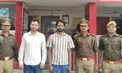 നഗ്നദൃശ്യങ്ങള്‍ പകർത്തി ഭീഷണിപ്പെടുത്തി; നിരന്തരമായി പീഡിപ്പിച്ചു; ഭയന്ന് വിറച്ച് വിദ്യാർത്ഥിനി; പ്രായപൂർത്തിയാകാത്ത പെൺകുട്ടിയെ പീഡിപ്പിച്ച കേസിൽ കോച്ചിങ് സെന്ററിലെ അധ്യാപകർ പിടിയിൽ; സംഭവം യുപി യിൽ