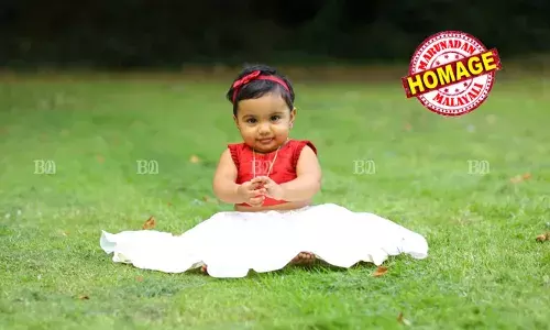 അടുത്ത മാസം അഥീന ഒന്നാം പിറന്നാള്‍ ആഘോഷിക്കാനിരിക്കെ അപ്രതീക്ഷിത ദുരന്തം; പനി വന്ന്  ചികിത്സിച്ചപ്പോഴും അസാധാരണമായി ഒന്നുമില്ല; അനിതയുടെയും ജിനോയുടെയും സങ്കടം കണ്ടുനില്‍ക്കാനാവാതെ സ്പാള്‍ഡിങ്ങിലെ മലയാളികള്‍; എന്‍എച്എസ് ആരോഗ്യ സംവിധാനത്തിലും സംശയങ്ങള്‍