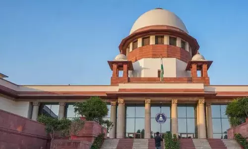 ഒരു മതവും മലിനീകരണം പ്രോത്സാഹിപ്പിക്കുന്നില്ല; പടക്കം പൊട്ടിക്കലും വില്‍പനയും നിയന്ത്രിക്കണം;  ആരോഗ്യത്തോടെ ജീവിച്ചിരിക്കാനുള്ള പൗരന്‍മാരുടെ മൗലിക അവകാശത്തെ ബാധിക്കും;  നടപടിയെടുക്കാന്‍ പൊലീസിന് നിര്‍ദേശം നല്‍കി സുപ്രീം കോടതി