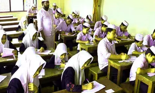 മദ്രസ വിദ്യാഭ്യാസ നിയമം: സുപ്രീം കോടതിയുടേത് ഭരണഘടനാവകാശം ഉയര്‍ത്തിപ്പിടിച്ച വിധിയെന്ന് സമസ്ത കേരള ഇസ്ലാം മത വിദ്യാഭ്യാസ ബോര്‍ഡ്; ഉപതെരഞ്ഞെടുപ്പില്‍ മദ്രസകള്‍ക്ക് അവധിയും പ്രഖ്യാപിച്ചു