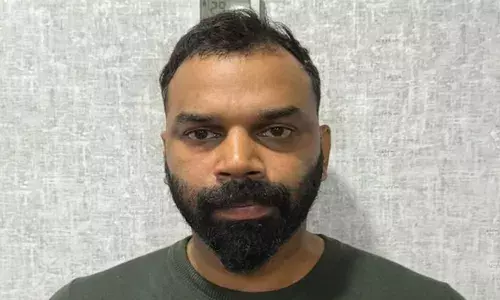 പ്രമുഖ നടിമാരുടെ ചിത്രം കാണിച്ച്, ലൈംഗിക ബന്ധത്തിന് അവസരം നല്‍കാമെന്ന് വാഗ്ദാനം; പണം തട്ടിയ കേസില്‍ കൊച്ചിയില്‍ ഒരാള്‍ പിടിയില്‍; നടപടി രണ്ടുനടിമാരുടെ പരാതിയില്‍