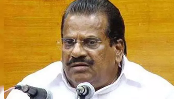 ചേലക്കരയില് എല്.ഡി.എഫ് പാട്ടുംപാടി ജയിക്കും; പാലക്കാടും വയനാടും നേട്ടമുണ്ടാക്കും; ഉപതിരഞ്ഞെടുപ്പ് ഫലം സര്ക്കാരിനെ ബാധിക്കില്ലെന്നും ഇ പി ജയരാജന് ചേലക്കരയില് എല്.ഡി.എഫ് പാട്ടുംപാടി ജയിക്കും; പാലക്കാടും വയനാടും നേട്ടമുണ്ടാക്കും; ഉപതിരഞ്ഞെടുപ്പ് ഫലം സര്ക്കാരിനെ ബാധിക്കില്ലെന്നും ഇ പി ജയരാജന്