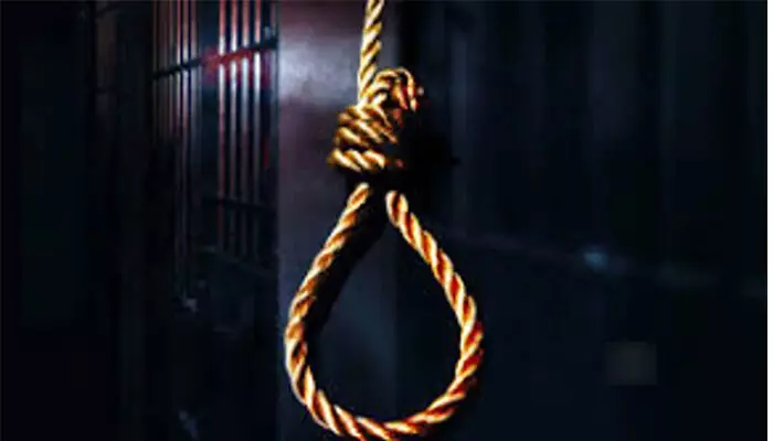 കുഞ്ഞിന്റെ ശരീരത്തില് 67 മുറിവുകള്; ക്രൂരമായ ലൈംഗിക പീഡനവും കൊലപാതകവും; അഞ്ചുവയസുകാരിയെ പീഡിപ്പിച്ച് കൊലപ്പെടുത്തിയ കേസില് രണ്ടാനച്ഛന് വധശിക്ഷ; തൂക്കിക്കൊല്ലാന് വിധിച്ചത് രാജപാളയം സ്വദേശിയെ കുഞ്ഞിന്റെ ശരീരത്തില് 67 മുറിവുകള്; ക്രൂരമായ ലൈംഗിക പീഡനവും കൊലപാതകവും; അഞ്ചുവയസുകാരിയെ പീഡിപ്പിച്ച് കൊലപ്പെടുത്തിയ കേസില് രണ്ടാനച്ഛന് വധശിക്ഷ; തൂക്കിക്കൊല്ലാന് വിധിച്ചത് രാജപാളയം സ്വദേശിയെ