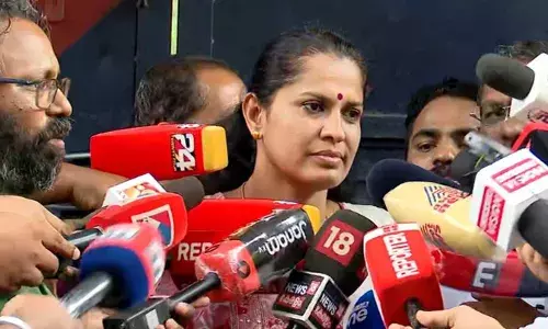 തന്നെയും കുടുംബത്തെയും അപമാനിക്കുന്നതിനായി വസ്തുതാ വിരുദ്ധമായ വാര്‍ത്തകള്‍ പ്രചരിപ്പിച്ചു;  നിയമ നടപടി സ്വീകരിക്കുമെന്ന് പി പി ദിവ്യ