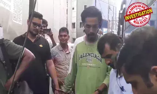 തിരുവല്ലയില്‍ എംഡിഎംഎയുമായി പിടിയിലായത് രണ്ടു യുവാക്കള്‍; വിലങ്ങണിയിച്ച് തെളിവെടുപ്പും നടത്തി; പൊലീസ് വാര്‍ത്താക്കുറിപ്പ് പുറത്തു വിട്ടപ്പോള്‍ പ്രതിപ്പട്ടികയില്‍ ഒരാള്‍ മാത്രം; ഉരുണ്ടു കളിച്ച് നാര്‍ക്കോട്ടിക് സെല്‍ ഡിവൈഎസ്പി