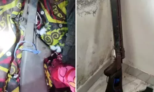 കൊല്ലം അരിപ്പയില്‍ ആളൊഴിഞ്ഞ വീട്ടില്‍ നിന്നും നാടന്‍ തോക്ക് കണ്ടെത്തി; വീട്ടുടമ വനംവകുപ്പിനെ വിവരം അറിയിച്ചു; അന്വേഷണം തുടങ്ങി