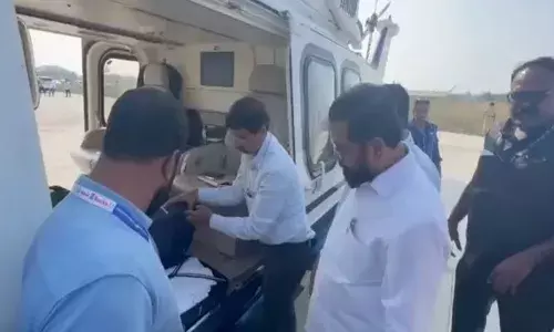 ഉദ്ധവിന്റെ ചോദ്യത്തില്‍ ഉത്തരംമുട്ടി ഉദ്യോഗസ്ഥര്‍;  പിന്നാലെ മഹാരാഷ്ട്ര മുഖ്യമന്ത്രിയുടെ ഹെലികോപ്റ്ററും ബാഗും പരിശോധിച്ചു;  ദൃശ്യങ്ങളടക്കം പുറത്തുവന്നു