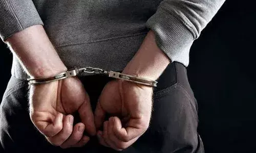 ഗര്‍ഭിണിയായ ഭാര്യയെ കുത്തിപ്പരിക്കേല്‍പ്പിച്ച ശേഷം ഒളിവില്‍ പോയി; വിദേശത്തേക്ക് കടക്കാന്‍ ശ്രമിച്ച പ്രതി പിടിയില്‍