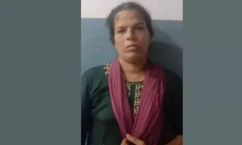 യുവതിയുടെ നഗ്‌നദൃശ്യങ്ങള്‍ വീഡിയോ കോളിലൂടെ ഗള്‍ഫിലുള്ള കാമുകന് കൈമാറി; പ്രസവ പരിചരണ കേന്ദ്രത്തിലെ ജീവനക്കാരി അറസ്റ്റില്‍