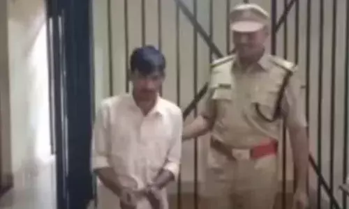 ചങ്ങനാശ്ശേരിയിൽ വൻ ലഹരിവേട്ട; പിടികൂടിയത് 52 ഗ്രാം ബ്രൗൺഷുഗറും 2 കിലോ കഞ്ചാവും; കേസിൽ പശ്ചിമ ബംഗാൾ സ്വദേശി അറസ്റ്റിൽ