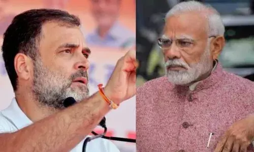 ഇന്ത്യയുടെ ആത്മാവ് ഭരണഘടനയാണ്;ഭരണഘടന വായിക്കാത്തതിനാലാണ് ഞാൻ കാണിച്ച പുസ്തകം ശൂന്യമാണെന്ന് അദ്ദേഹത്തിന് തോന്നിയത്; മോദിക്കെതിരെ തിരിച്ചടിച്ച് കോൺഗ്രസ് നേതാവ് രാഹുൽ ഗാന്ധി