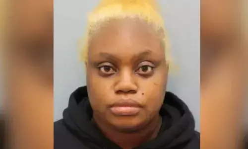 ജീര്‍ണിച്ച മൃതദേഹത്തിനൊപ്പം ഒരു വര്‍ഷത്തിലേറെ ജീവിക്കാന്‍ മൂന്ന് മക്കളെ നിര്‍ബന്ധിച്ച മാതാവിന് 50 വര്‍ഷം തടവു