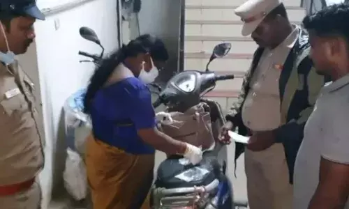 എലി വിഷം വച്ച മുറിയില്‍ കിടന്ന് ഉറങ്ങി; രണ്ട് കുട്ടികള്‍ മരിച്ചു, കുട്ടികളുടെ അച്ഛനമ്മമാരാര്‍ ആശുപത്രിയില്‍ ചികിത്സയില്‍; കുട്ടികള്‍ മരിച്ചതോടെ കമ്പനി ഉടമ ഒളിവില്‍: പൊലീസ് അന്വേഷണം ആരംഭിച്ചു