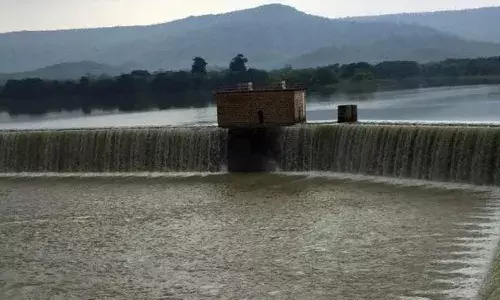 റീല്‍സെടുക്കാന്‍ അണക്കെട്ടില്‍ ചാടി; തനിക്ക് നന്നായി നീന്താന്‍ അറിയാം എന്നുപറഞ്ഞു എടുത്തുചാട്ടം; യുവാവിനെ കാണാനില്ല