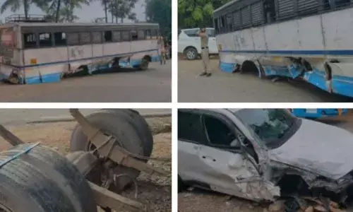 എതിർദിശയിൽ നിന്നെത്തിയ കാർ ഇടിച്ചു; കെഎസ്ആർടിസി ബസിന്റെ ടയറുകൾ ആക്സിലടക്കം ഇളകിമാറി; അപകടമുണ്ടായത് ബസിൽ യാത്രക്കാരുണ്ടായിരുന്നു സമയം