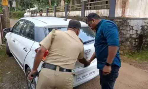 വിദ്യാഭ്യാസ സ്ഥാപനങ്ങൾ കേന്ദ്രീകരിച്ച് ലഹരി വില്പന; രഹസ്യ വിവരത്തിന്റെ അടിസ്ഥാനത്തിൽ പോലീസ് പരിശോധന; ഒഡീഷയിൽ നിന്നും കടത്തിയ 40 കിലോ കഞ്ചാവുമായി രണ്ട് പേർ പിടിയിൽ; ഒരാൾ ഓടി രക്ഷപ്പെട്ടു