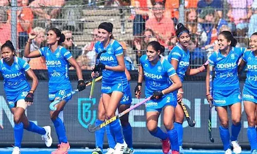 തുടര്ച്ചയായി കിരീടം നേടി കൊറിയക്കൊപ്പം നേട്ടം സ്വന്തമാക്കാന് ഇന്ത്യ; എതിരാളികള് ശക്തരായ ചൈന: ഏഷ്യന് ചാമ്പ്യന്ഷിപ്പ് ട്രോഫി ഫൈനല് പോരാട്ടം ഇന്ന് തുടര്ച്ചയായി കിരീടം നേടി കൊറിയക്കൊപ്പം നേട്ടം സ്വന്തമാക്കാന് ഇന്ത്യ; എതിരാളികള് ശക്തരായ ചൈന: ഏഷ്യന് ചാമ്പ്യന്ഷിപ്പ് ട്രോഫി ഫൈനല് പോരാട്ടം ഇന്ന്