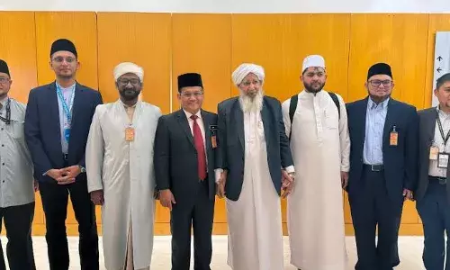 അന്താരാഷ്ട്ര സ്വഹീഹുല്‍ ബുഖാരി പാരായണ സമാപന സംഗമം നാളെ:ഇന്ത്യന്‍ ഗ്രാന്‍ഡ് മുഫ്തിക്ക് മലേഷ്യയില്‍ ഉജ്ജ്വല വരവേല്‍പ്പ്