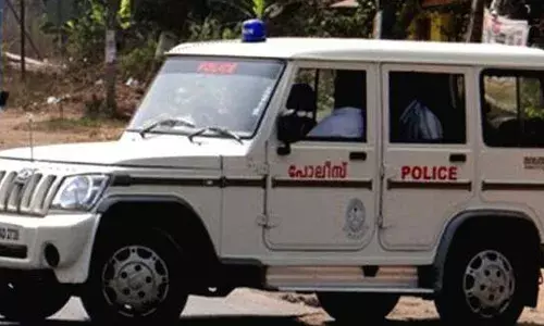 പോലീസ് സഹകരണ സംഘത്തില്‍ നിന്നും വായ്പ എടുക്കാന്‍ ജാമ്യം നിന്നു; തുക തിരിച്ചടയ്ക്കാതെ വനിതാ പോലിസ് ഉദ്യോഗസ്ഥര്‍: വിരമിച്ച എസ്.ഐ.യുടെ വീടും പുരയിടവും ജപ്തി ചെയ്യാന്‍ നോട്ടീസ്