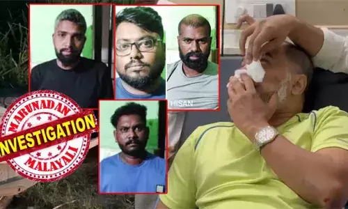 മലപ്പുറത്തെ സ്വര്‍ണ്ണക്കവര്‍ച്ചയില്‍ നാല് പേര്‍ പിടിയില്‍; പിടിയിലായത് തൃശ്ശൂര്‍, കണ്ണൂര്‍ സ്വദേശികള്‍; സ്വര്‍ണം കണ്ടെത്താനായില്ല; മോഷണ സംഘത്തിലുള്ളത് ഒമ്പത് പേരെന്ന് സൂചന; മുഖത്ത് കുരുമുളക് സ്‌പ്രേ അടിച്ചു സ്വര്‍ണം മോഷ്ടിച്ചത് കൃത്യമായ ആസൂത്രണത്തോടെ