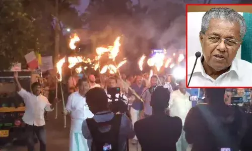 ജുഡീഷ്യല്‍ കമ്മീഷനോട് മുഖം തിരിച്ച മുനമ്പം സമര സമിതിയെ അനുനയിപ്പിക്കാന്‍ മുഖ്യമന്ത്രി; ശനിയാഴ്ച വൈകിട്ട് നാലുമണിക്ക് ചര്‍ച്ച; ആരെയും ഇറക്കി വിടില്ലെന്നും കമ്മീഷന്‍ നിയമപരിരക്ഷയ്ക്ക് എന്നും സര്‍ക്കാര്‍; പരിശോധന പരമാവധി വേഗത്തിലാക്കുമെന്ന് കമ്മീഷന്‍; ഏകപക്ഷീയ തീരുമാനമെന്ന അതൃപ്തിയില്‍ പ്രതിപക്ഷവും