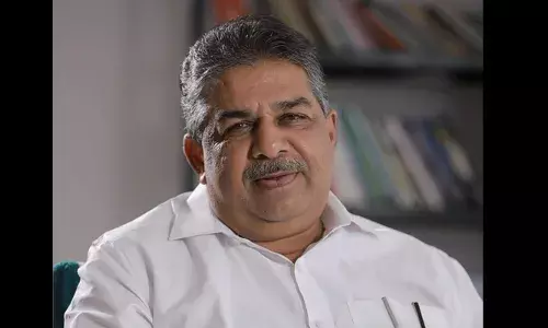 വേട്ടയാടല്‍, ഭീഷണി, അക്ഷേപങ്ങള്‍ വേണ്ട, പതിറ്റാണ്ടുകളായി സഹിക്കുന്നു; പല കാര്യങ്ങളും എന്നെ കൊണ്ട് പറയിപ്പിക്കാതിരിക്കുന്നത് നല്ലതാണ്; പലരുടെയും യഥാര്‍ത്ഥ മുഖങ്ങള്‍ നാടറിയും ക്ഷമയ്ക്കും ഒരതിരുണ്ട്: മുന്നറിയിപ്പിന് പിന്നാലെ പോസ്റ്റ് മുക്കി മന്ത്രി സജി ചെറിയാന്‍