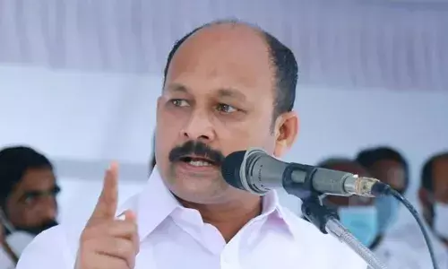 മുനമ്പത്ത് സര്‍ക്കാരിന്റേത് ഭിന്നിപ്പിക്കാന്‍ അവസരമൊരുക്കുന്ന തീരുമാനം; ജുഡീഷ്യല്‍ കമ്മീഷന്റെ പേര് പറഞ്ഞ് ജനങ്ങളെ കബളിപ്പിക്കാനാണ് സര്‍ക്കാര്‍ ശ്രമിക്കുന്നതെന്ന് മുഹമ്മദ് ഷിയാസ്