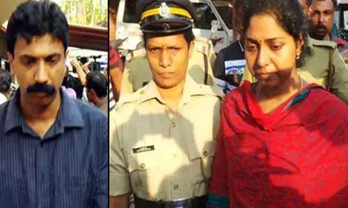 ആറ്റിങ്ങല്‍ ഇരട്ടക്കൊലപാതകം; നേത്ര ചികിത്സയ്ക്ക് പരോള്‍ തേടി രണ്ടാം പ്രതി അനുശാന്തി: കേരള സര്‍ക്കാരിന് നോട്ടീസ് അയച്ച് സുപ്രീംകോടതി