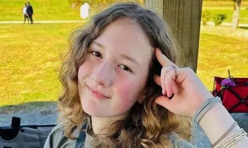 ടെന്നസിയിലെ മിഡില് സ്കൂള് ചിയര് ലീഡര് കുത്തേറ്റ് മരിച്ച കേസില് 15 കാരനെ പ്രായപൂര്ത്തിയായ നിലയില് വിചാരണ ചെയ്യും ടെന്നസിയിലെ മിഡില് സ്കൂള് ചിയര് ലീഡര് കുത്തേറ്റ് മരിച്ച കേസില് 15 കാരനെ പ്രായപൂര്ത്തിയായ നിലയില് വിചാരണ ചെയ്യും