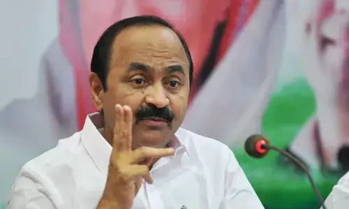 പാലക്കാട്ട് ബിജെപിക്ക് വോട്ടുകുറഞ്ഞതില്‍ സിപിഎമ്മിന് എന്തിനാണ് ഇത്ര സങ്കടം? സിപിഎമ്മിന് ആയിരം വോട്ടുപോലും കൂടിയിട്ടില്ല; രാഹുലിന് കിട്ടിയ വോട്ട് വര്‍ഗ്ഗീയ പാര്‍ട്ടികളുടേതാണെന്ന ആരോപണം ജനങ്ങളെ അപമാനിക്കലാണെന്നും വി ഡി സതീശന്‍