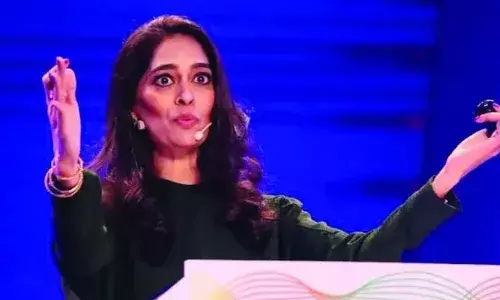 അന്ന് താരലേലത്തിനിടെ എഡ്മീഡ്സ് ബോധരഹിതനായപ്പോള്‍ ആദ്യമായി ഓക്ഷണറായി;   മെഗാതാര ലേലം നിയന്ത്രിച്ചും പെണ്‍പുലി; ആരാണ് മല്ലിക സാഗര്‍?  ആദ്യത്തെ വനിതാ ഐപിഎല്‍ ഓക്ഷണറെ അറിയാം